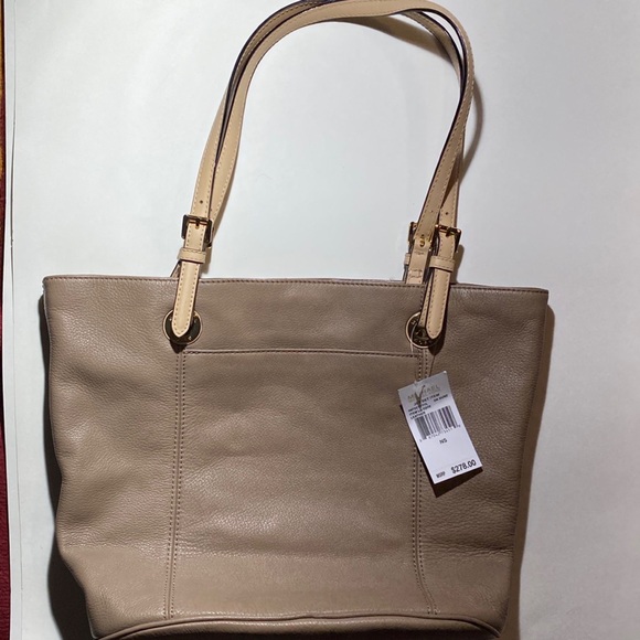 Michael Kors Tote***NWT*** - Picture 2 of 8